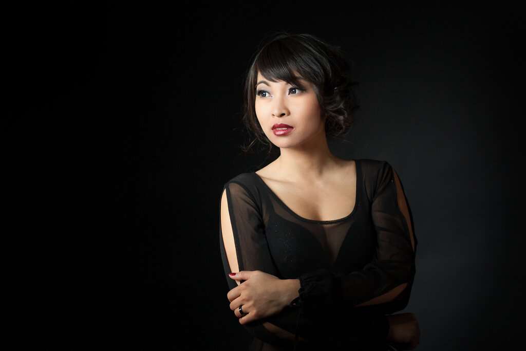 Avec Sully Sun, MUA Anne-K